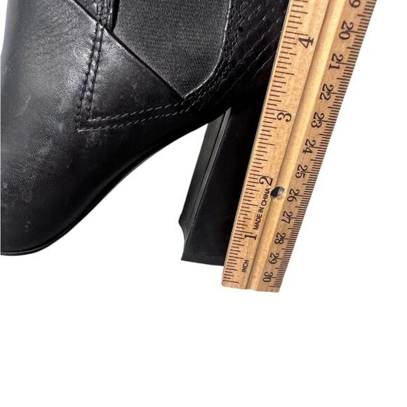Guess Black Pointed-Toe Ankle Boots W/Snake-Print & Chunky Heels Size Size 5.5 - Picture 6 of 6
